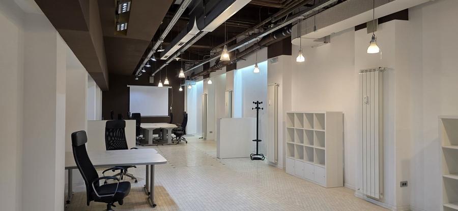 Piata 1 Mai spatiu demisol 475 mp - 26