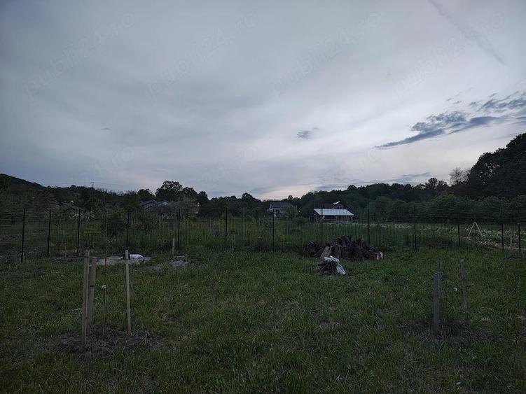 Teren de 500 mp, în Băiculești