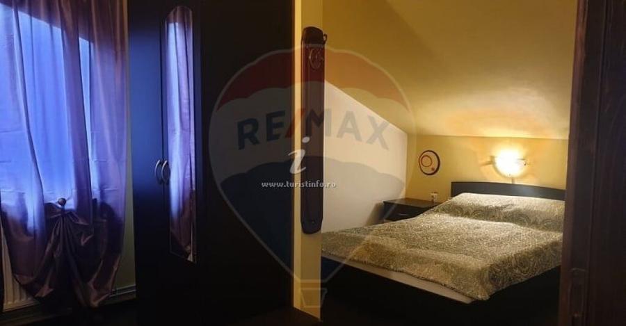 Vila/Casa de vacanta la munte (D+P+E+M) - Prahova - Provi... - 2