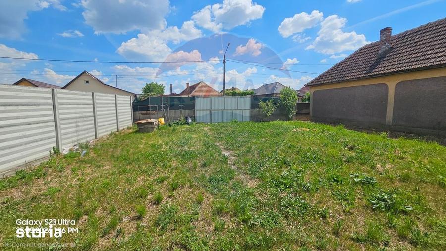 De vanzare teren intravilan 1,186mp Ineu -Strada Principala - 2