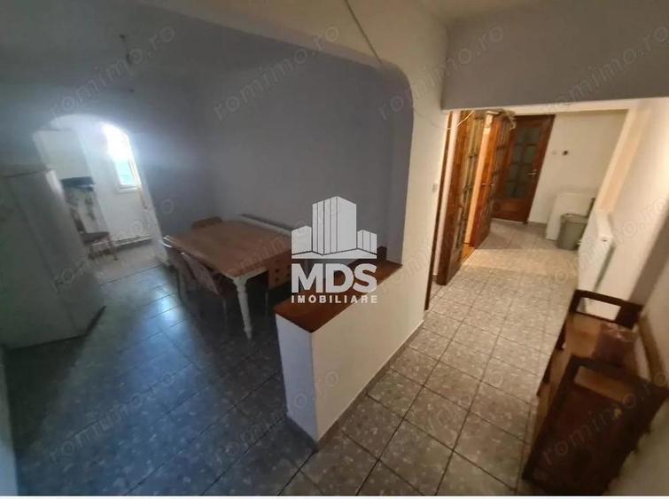 Modificat in 3 camere la parter inalt - 4