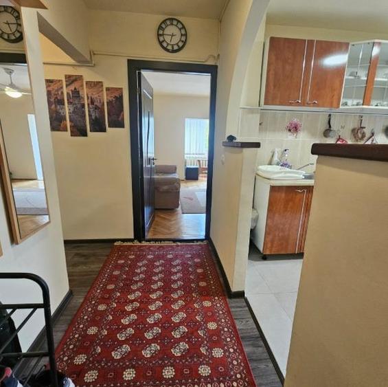 Apartament 3 camere decomandat 2 bai.2 balcoane  etajul 2   Judetean - 6