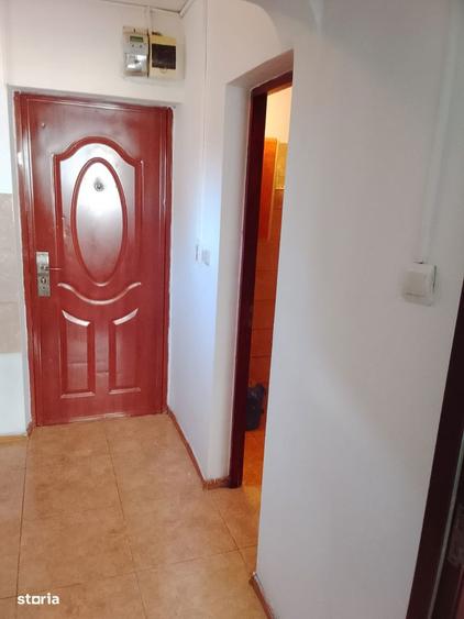 Garsoniera de inchiriat, zona CET - 5