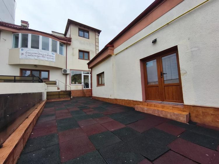 Vilă Generoasă D+P+1+M|Stadion| Ideal After-School / Birouri / Clinică - 1