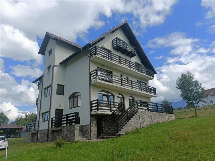 Pensiune NOUA cu panorama  Bran