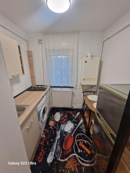 Inchiriez garsoniera - 1