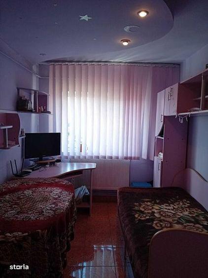 Vand apartament 4 camere Rosiorii de vede - 6