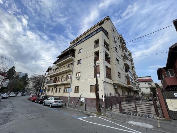 Apartament cu 2 camere de inchiriat in zona Marriott - 14