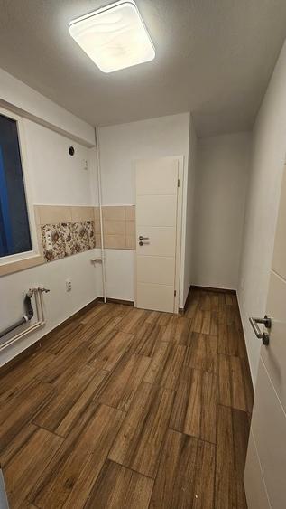 Vand apartament 2 camere renovat Eroii Revolutiei/ Cutitul de Argint - 9