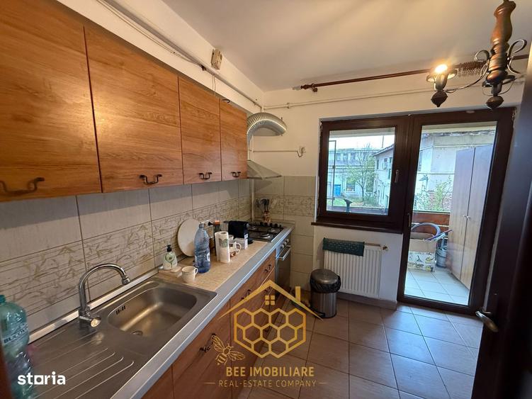 Apartament spatios 3 camere la 10 minute de centru cu loc de parcare - 7