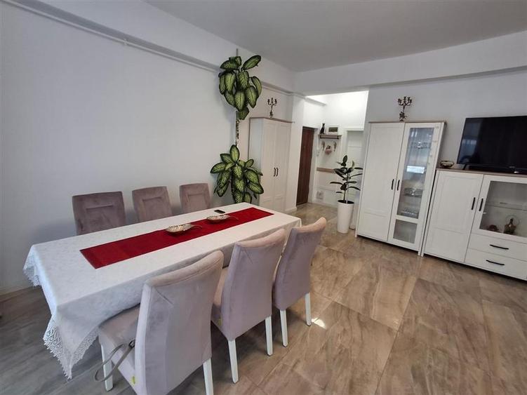 Apartament 3 camere 2 bai parcare zona Doamna Stanca - 2