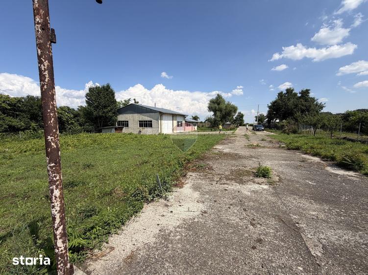 Spațiu comercial, de 310 mp, în Vârteșcoiu