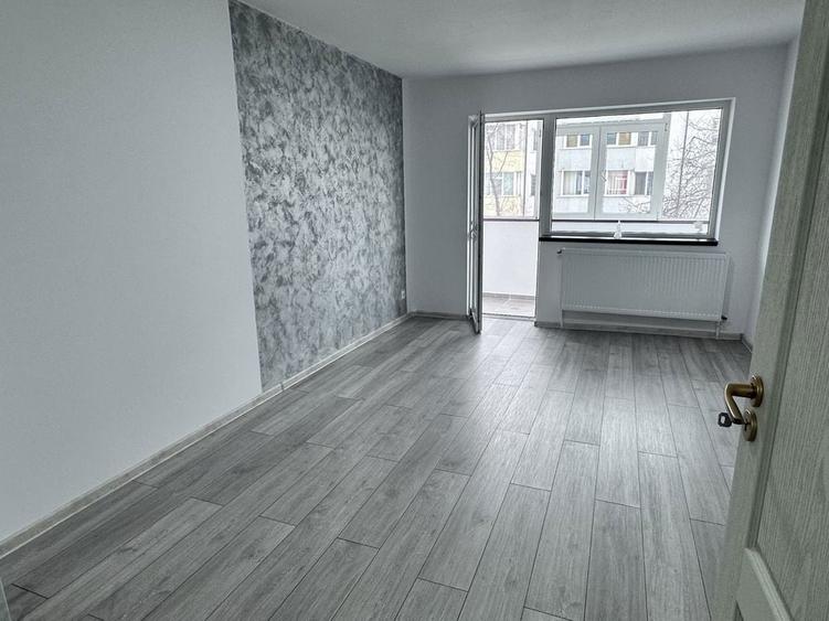 Apartament 2 camere etaj 1 - Renovat - decomandat - zona excelenta - 4
