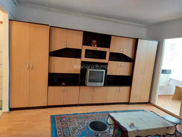 Inchiriez garsoniera