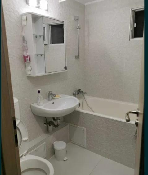 Colentina,Răscoala 1907,bl.1985,et.5/8,2 bai,2 balcoane,geam la baie,Amenajat - 3