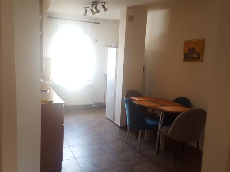 3 cam decomandat amenajat Centrala Clima 2 bai 2 balcoane Complet Mobilat  Utila - 4