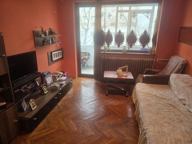 City Park Mall 4 camere decomandat 92 m - 1