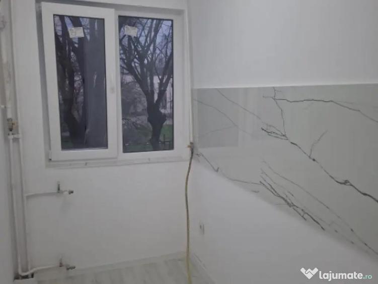 Apartament 2 camere, 42 mp, zona Vest - 4