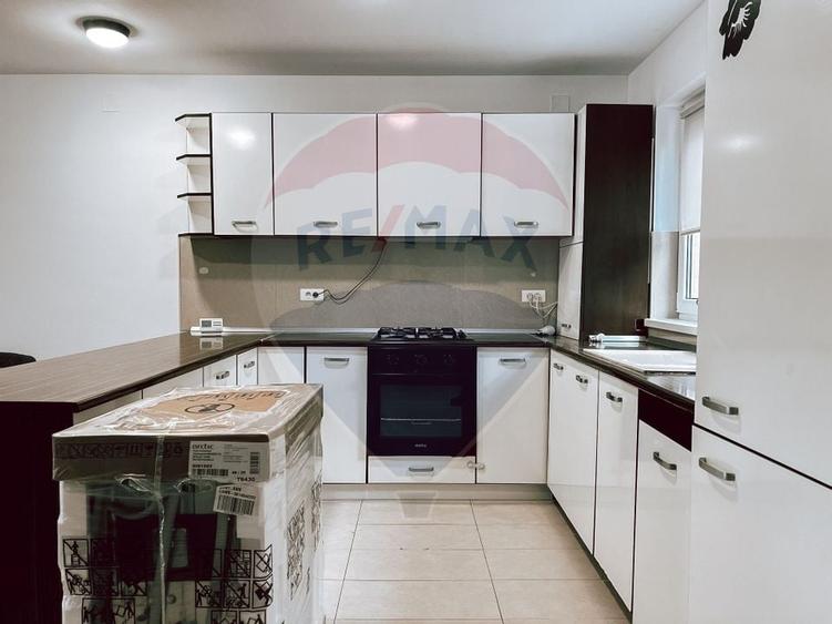 Apartament spatios de închiriat în zona Green Valley - Noua - 3