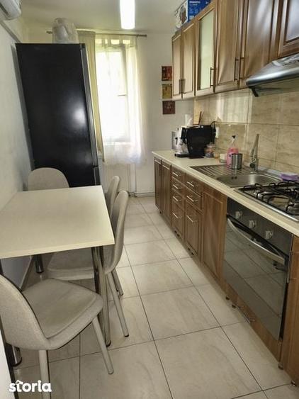 Apartament de vanzare - 4