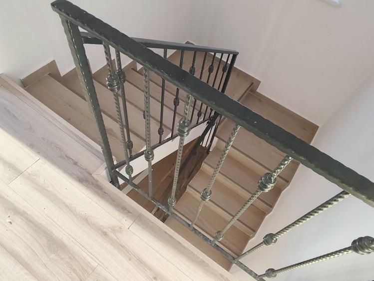 FARA COMISIOANE casa cu 4 - 5 camere P+1+pod 2 placi terasa cam tehnic la cheie - 19