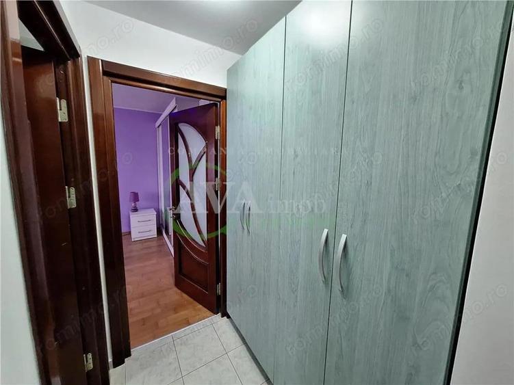 Apartament 3 camere semidecomandat, renovat si semi-mobilat, zona Cora-Bacau - 10