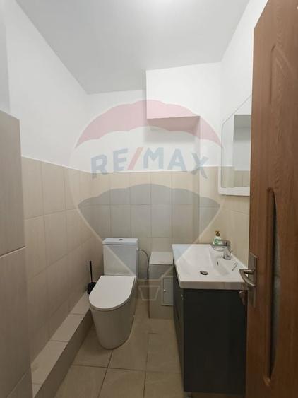 Apartament cu 4 camere - Aparatorii Patriei - Str Democratiei - 10