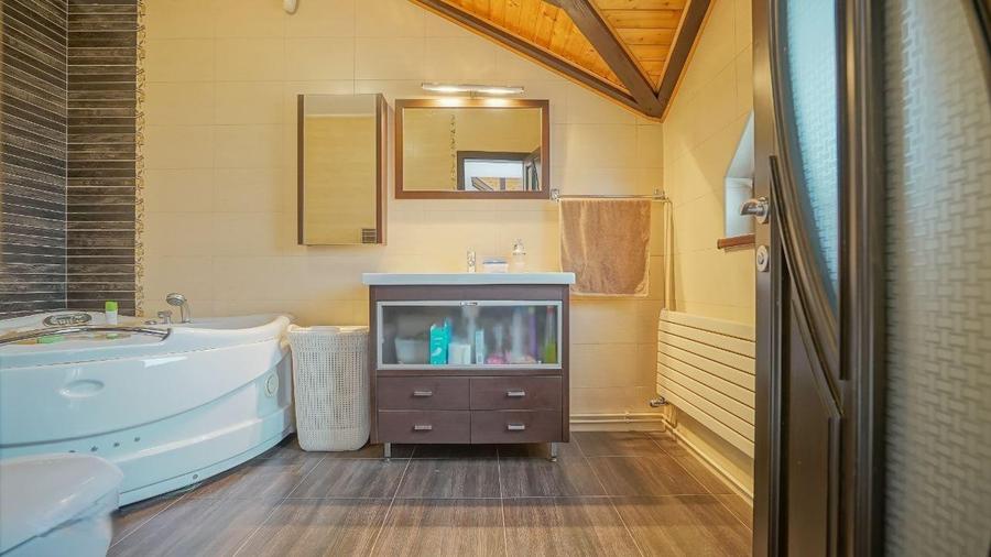 Casa Individuala cu Curte Zona Florilor - 16