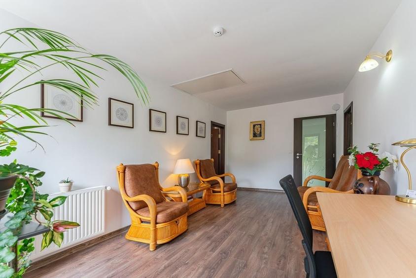 Pensiune de v&acirc;nzare &icirc;n Bran, cu rating 9.8 Booking și 4.9 Google - 24