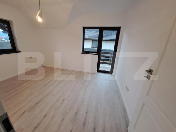 Casa moderna cu priveliste spectaculoasa spre Postavaru si acces rapid in BRASOV - 9