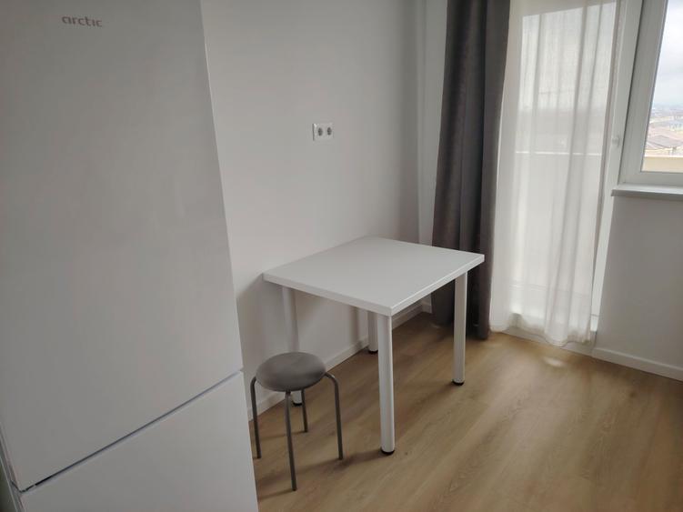 Inchiriez ap 2 camere decomandate central - 3