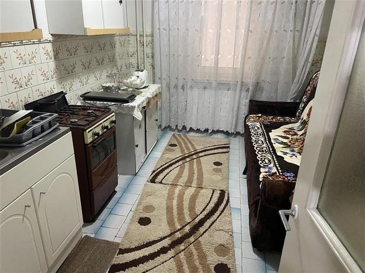 Ap 2 camere si concesiune de 81 mp,  parter, zona Policlinica 2, posibilitate ca - 5