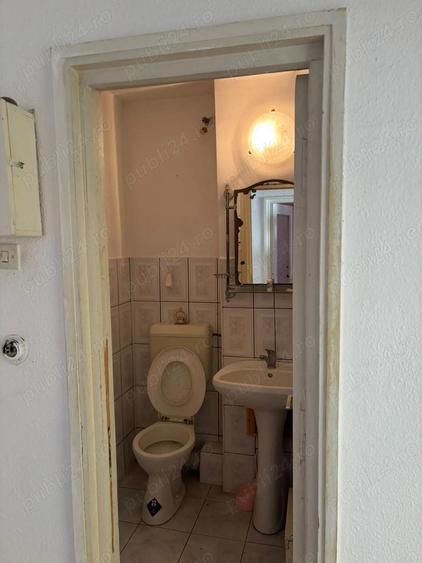 Apartament 3 camere, 60 mp, decomandat, etaj 3 Piatra Neam?, str. Nicolae Iorga - 8