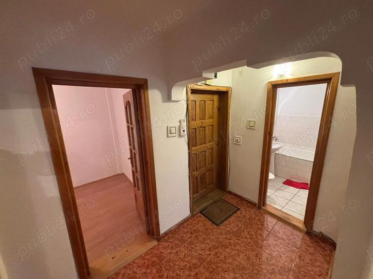 Apartament de vanzare - SUD - 3 camere - Decomandat - 2