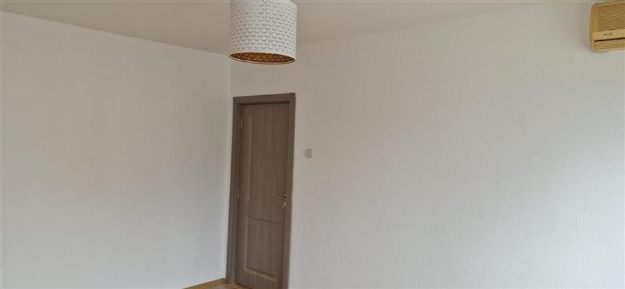 Apartament 2 camere zona Malu Rosu - 5