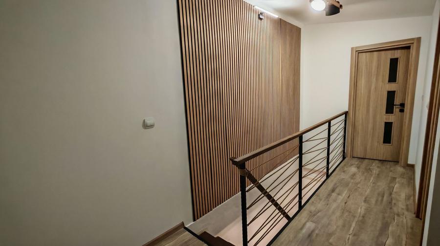 Casa P+E 4 camere , Racadau Carpatilor -LIDL- ,curte comuna. - 2