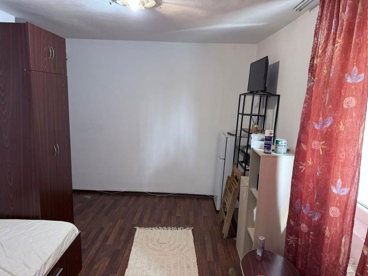 Inchiriez garsoniera metrou 1 Decembrie - 5