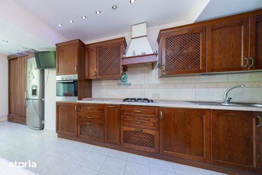 Apartament cu 3 camere în Schei