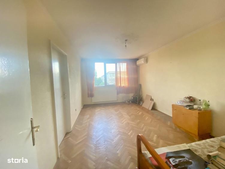Apartament cu 3 camere decomandat în Țiglina 2