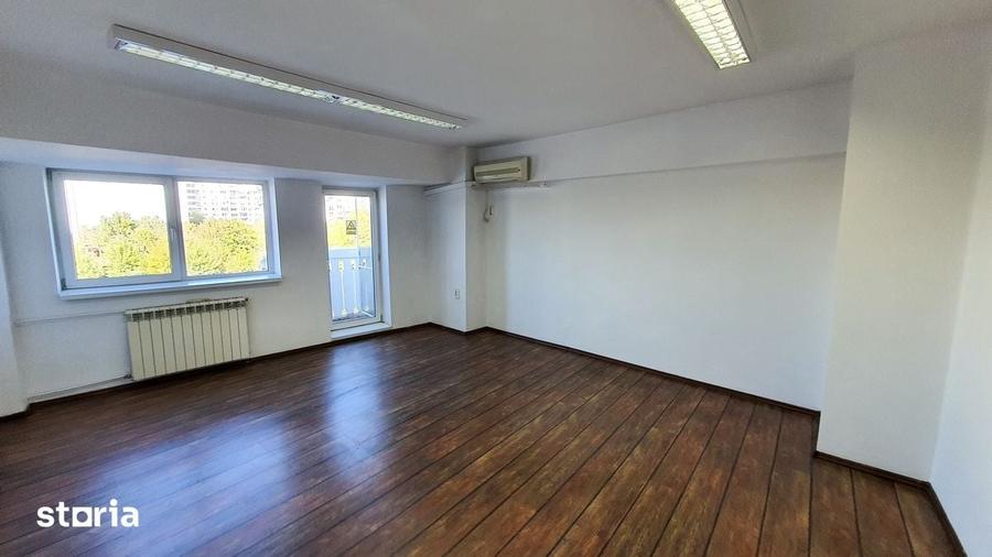 Spațiu comercial, de 525 mp, în Centrul Civic