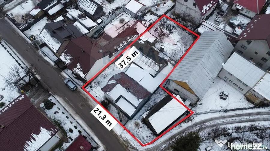 Casă cu 4 camere cu Teren 694 Mp în Central