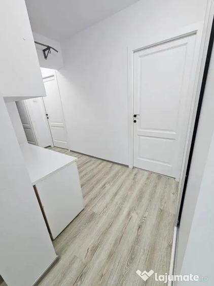 Apartament cu 3 camere decomandat în Tomis II