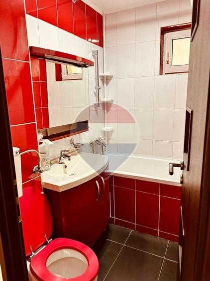 Apartament cu 2 camere decomandat în Drumul Taberei