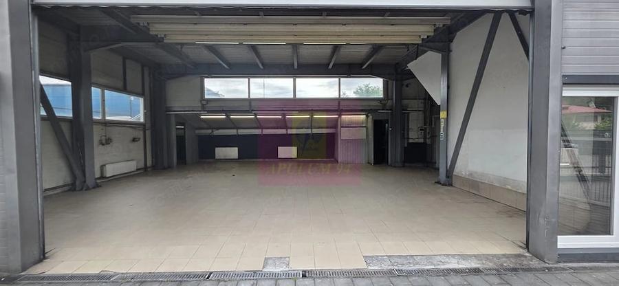Spațiu comercial, de 240 mp, în Cornu