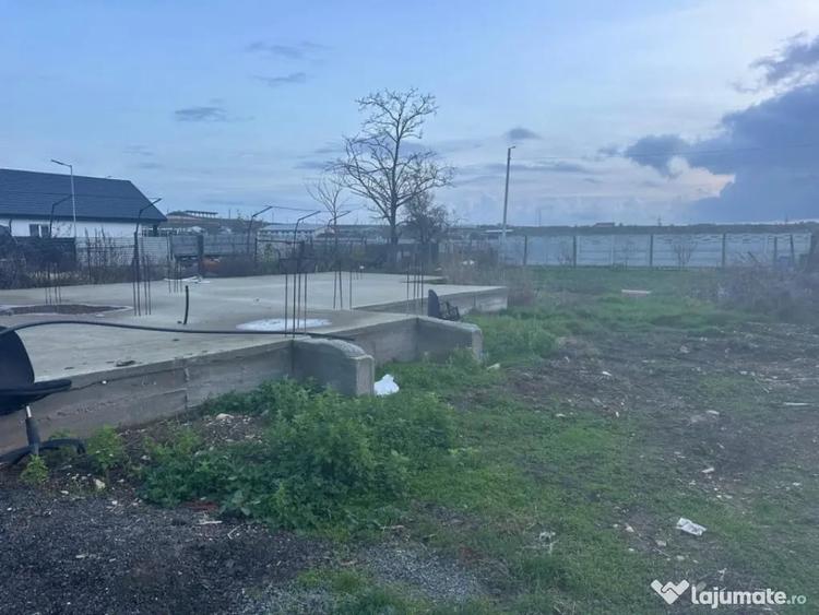 Teren de 400 mp, în Valu lui Traian