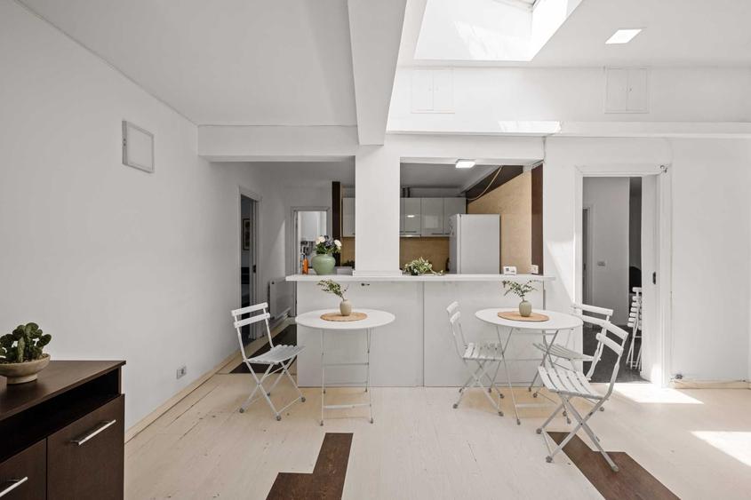 Apartament cu 4 camere semidecomandat în Obor