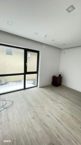 VILA DE INCHIRIAT PARCARE BIROURI ZONA PIPERA - 5