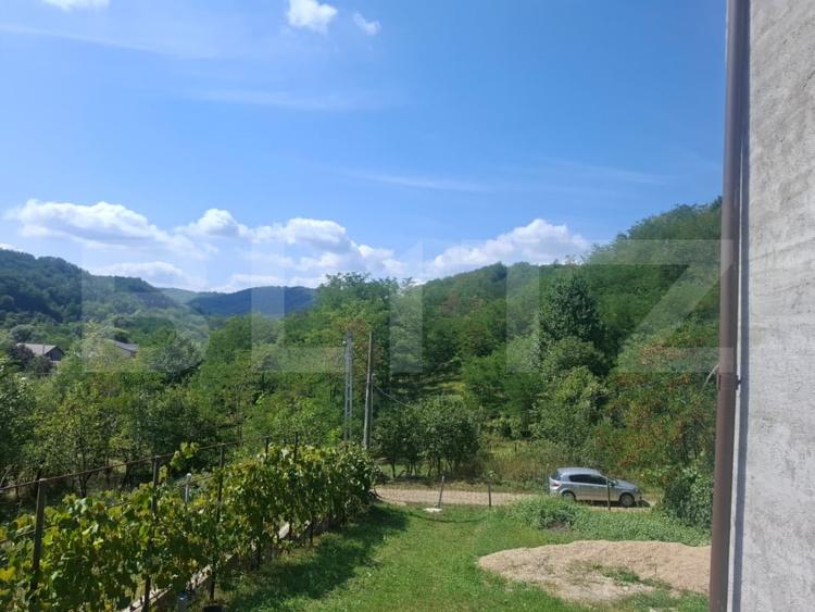 Casă individuală cu 6 camere cu Teren 1832 Mp în Glodeni