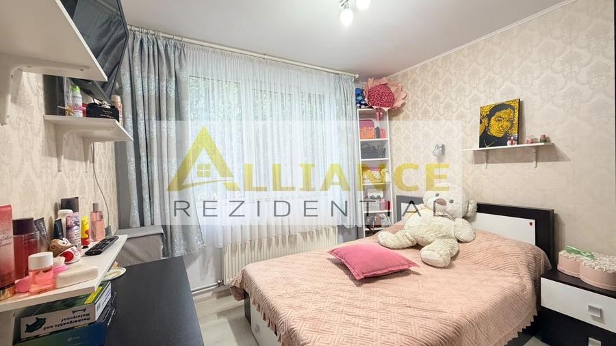 APARTAMENT 3 CAMERE DECOMANDAT | 66,49 MP | CENTRALA PROPRIE | 2 LOCUR - 10