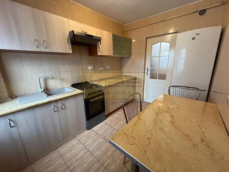 Apartament cu 2 camere decomandat, mobilat în Târgu Cucu